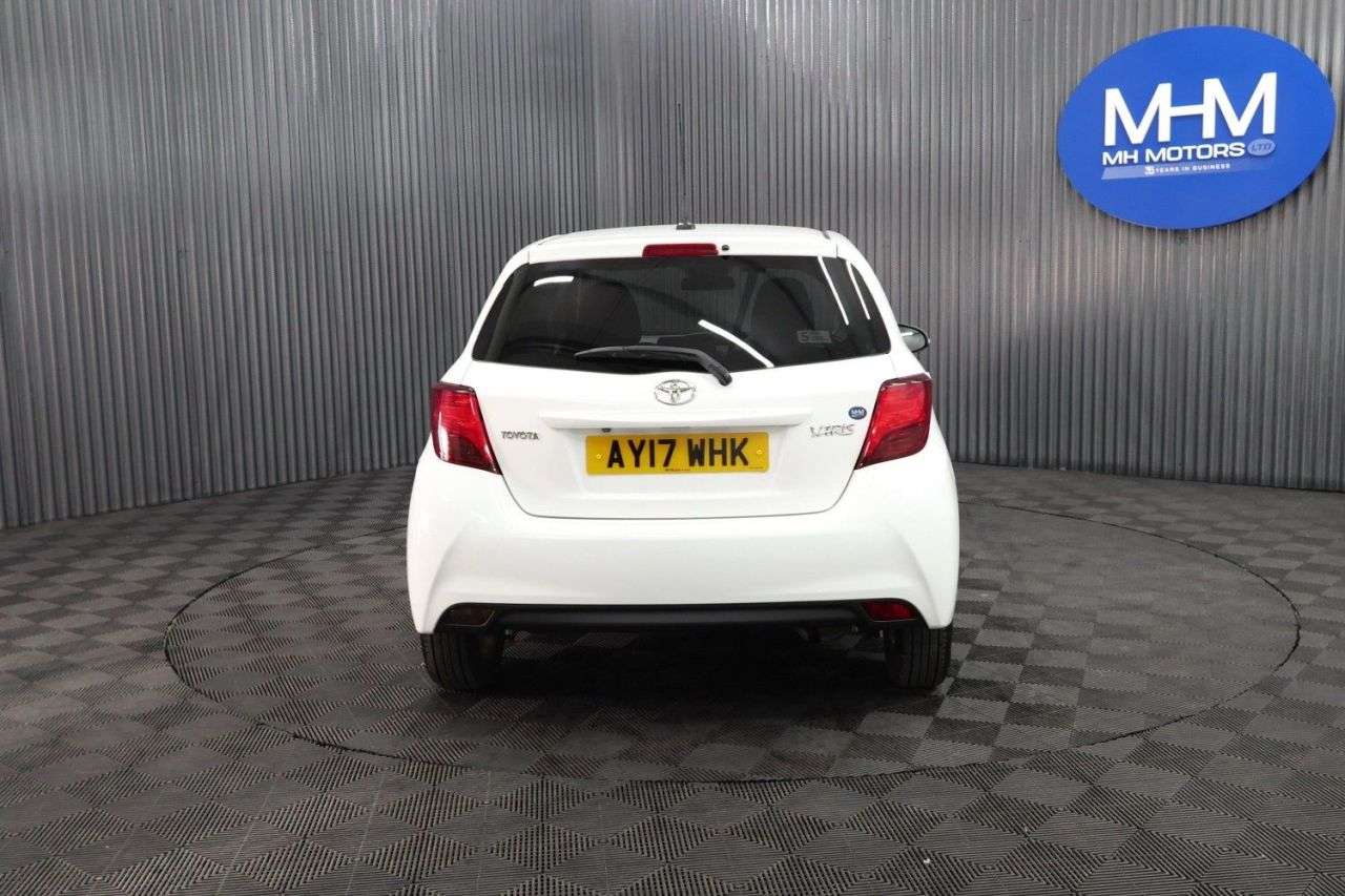 2017 TOYOTA YARIS 2017 TOYOTA YARIS