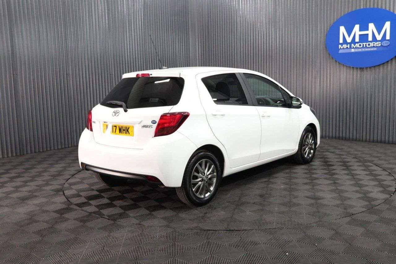 2017 TOYOTA YARIS 2017 TOYOTA YARIS