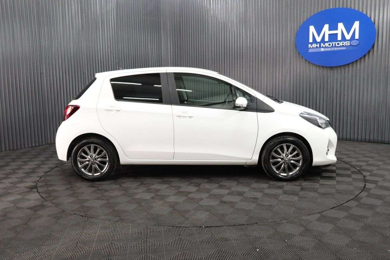 2017 TOYOTA YARIS 2017 TOYOTA YARIS