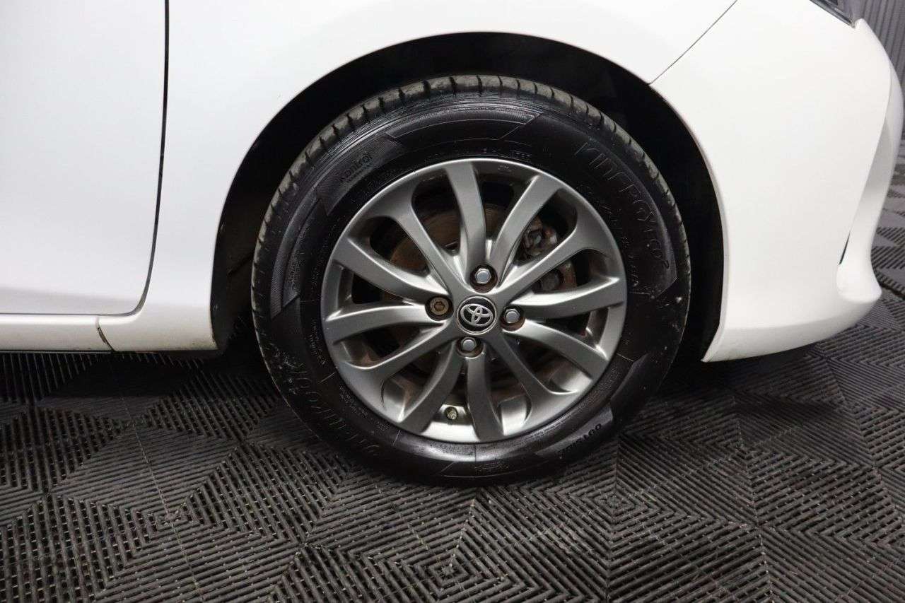 2017 TOYOTA YARIS 2017 TOYOTA YARIS