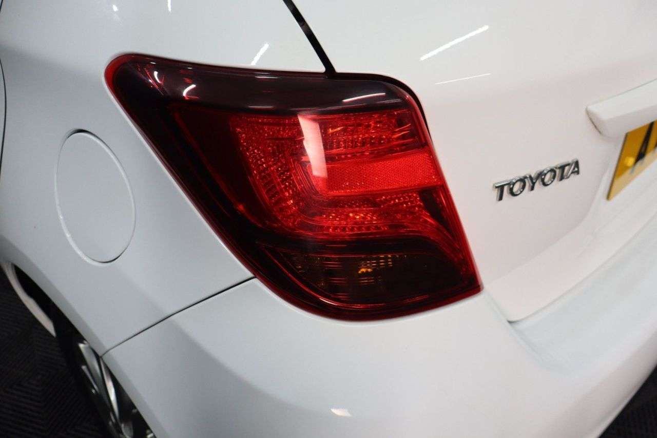 2017 TOYOTA YARIS 2017 TOYOTA YARIS