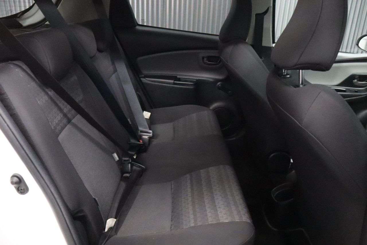 2017 TOYOTA YARIS 2017 TOYOTA YARIS