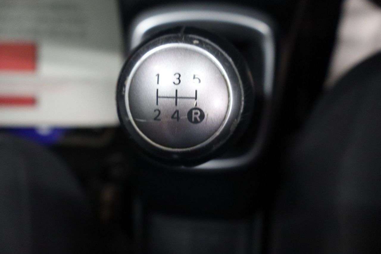 2017 TOYOTA YARIS 2017 TOYOTA YARIS