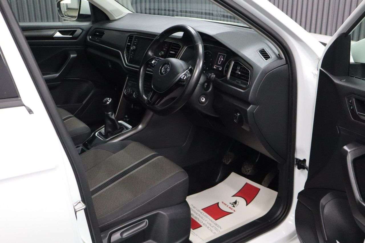 2020 VOLKSWAGEN T-ROC 2020 VOLKSWAGEN T-ROC
