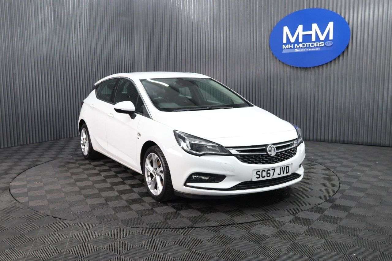A 2018 VAUXHALL ASTRA 1.4i SRi Hatchback 5dr Petrol Manual Euro 6 (100 ps) LOW INSURANCE GROUP / A 2018 VAUXHALL ASTRA 1.4i SRi Hatchback 5dr Petrol Manual Euro 6 (100 ps) LOW INSURANCE GROUP /