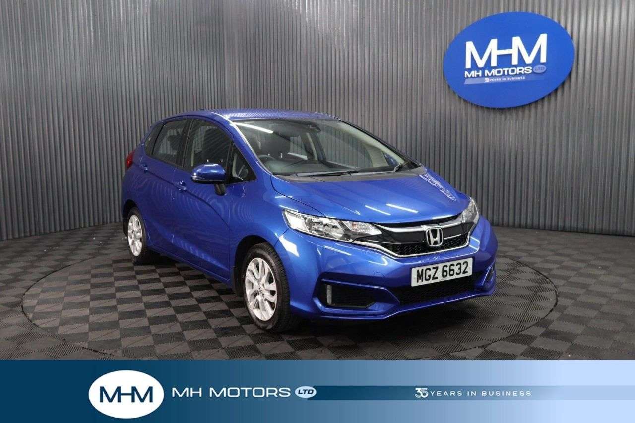 A 2019 HONDA JAZZ 1.3 i-VTEC S Hatchback 5dr Petrol Manual Euro 6 (s/s) (102 ps) LONG MOT / L A 2019 HONDA JAZZ 1.3 i-VTEC S Hatchback 5dr Petrol Manual Euro 6 (s/s) (102 ps) LONG MOT / L