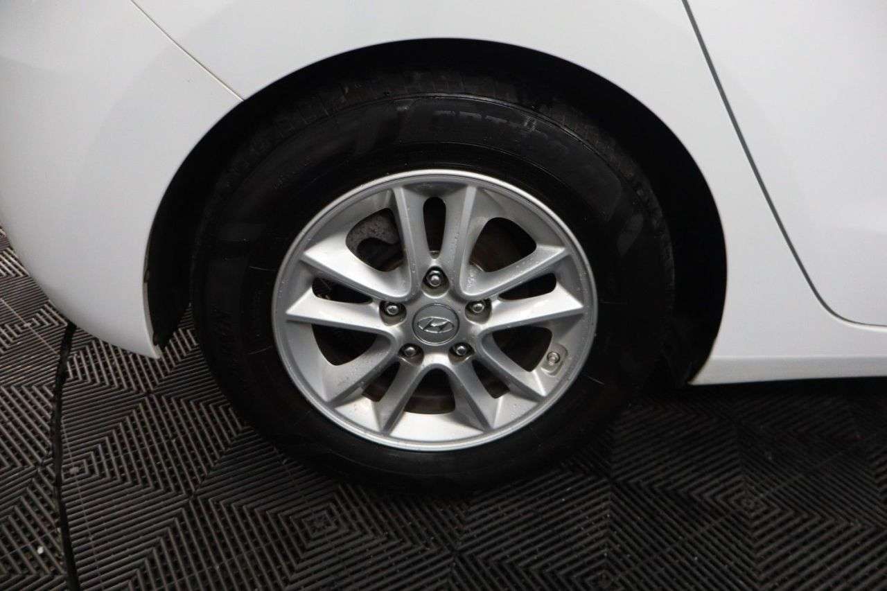 2015 HYUNDAI I30 2015 HYUNDAI I30