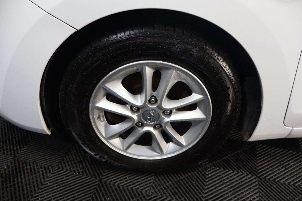 2015 HYUNDAI I30 2015 HYUNDAI I30