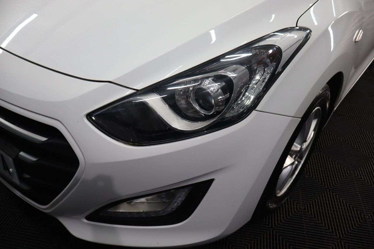 2015 HYUNDAI I30 2015 HYUNDAI I30