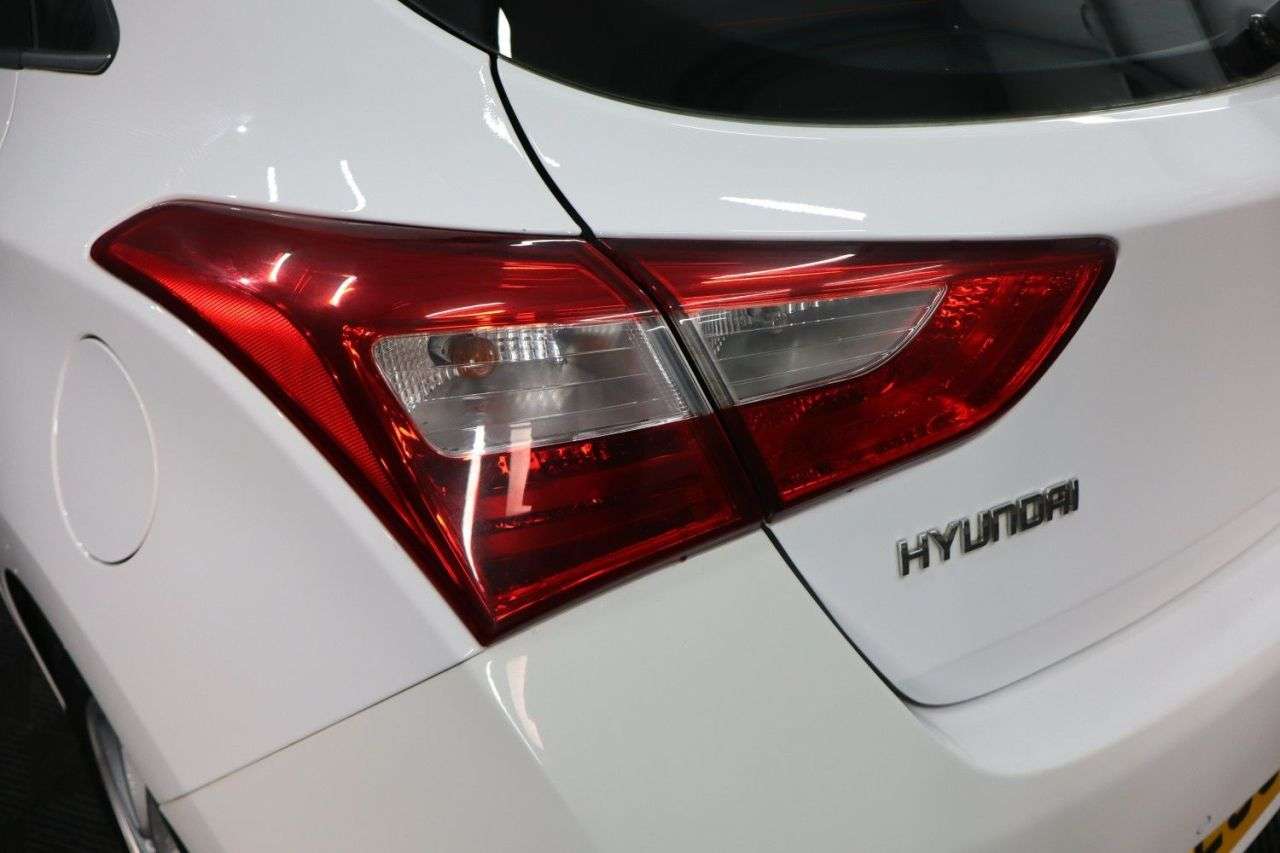2015 HYUNDAI I30 2015 HYUNDAI I30