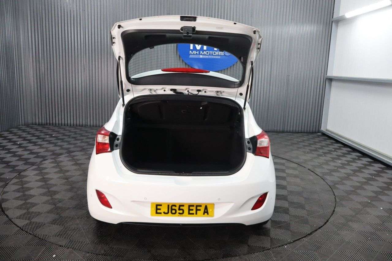 2015 HYUNDAI I30 2015 HYUNDAI I30