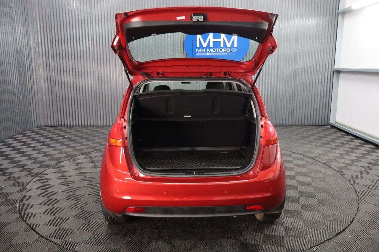 2014 KIA VENGA 2014 KIA VENGA