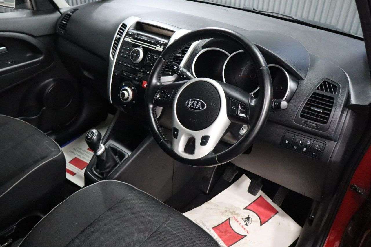 2014 KIA VENGA 2014 KIA VENGA