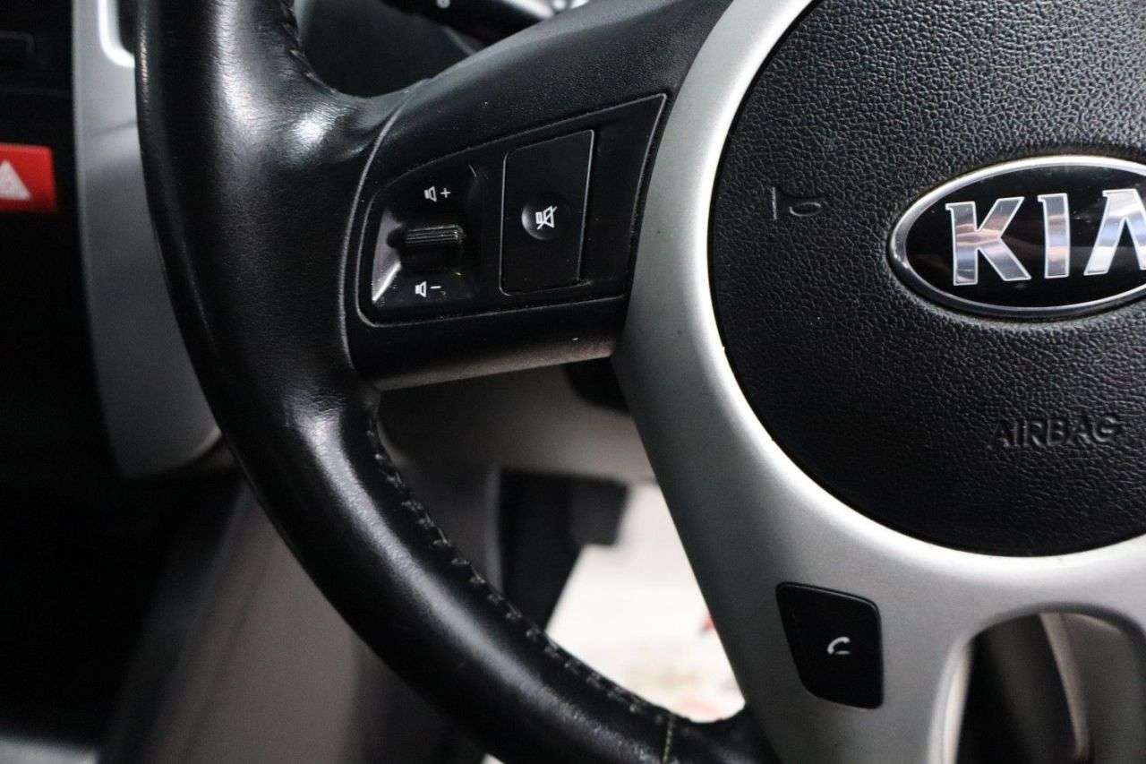 2014 KIA VENGA 2014 KIA VENGA