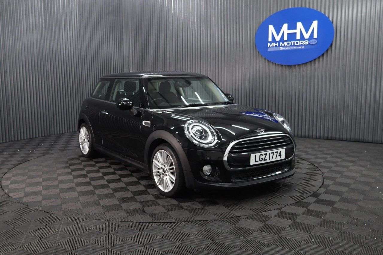 A 2018 MINI HATCH 1.5 Cooper D Hatchback 3dr Diesel Manual Euro 6 (s/s) (116 ps) ECONOMICAL D A 2018 MINI HATCH 1.5 Cooper D Hatchback 3dr Diesel Manual Euro 6 (s/s) (116 ps) ECONOMICAL D