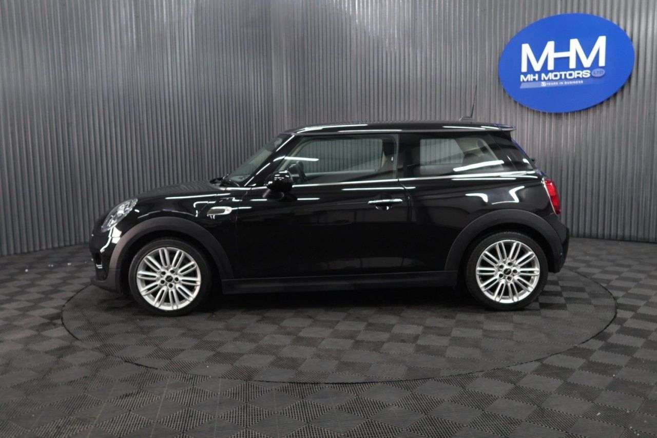 2018 MINI HATCH 2018 MINI HATCH