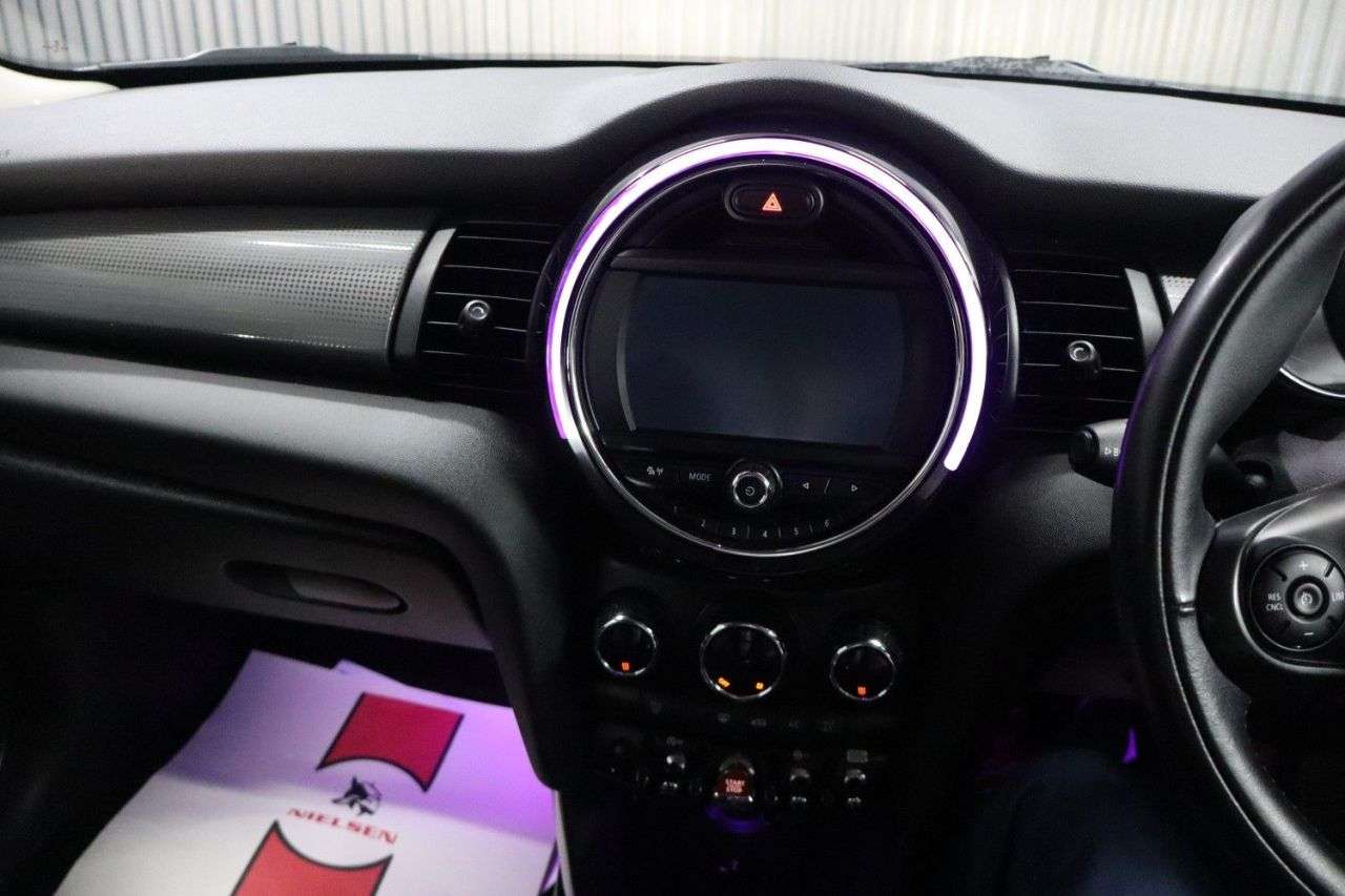 2018 MINI HATCH 2018 MINI HATCH
