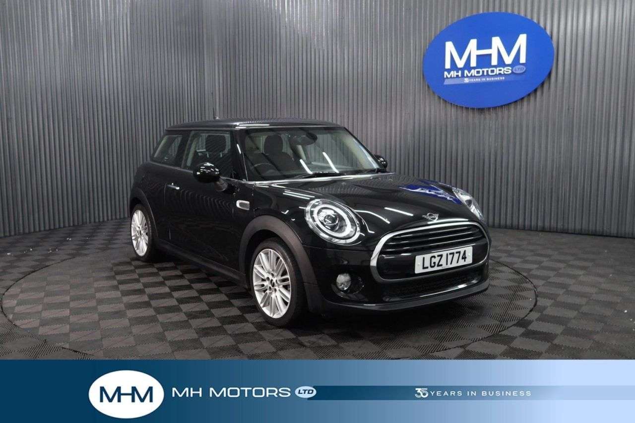 A 2018 MINI HATCH 1.5 Cooper D Hatchback 3dr Diesel Manual Euro 6 (s/s) (116 ps) ECONOMICAL D A 2018 MINI HATCH 1.5 Cooper D Hatchback 3dr Diesel Manual Euro 6 (s/s) (116 ps) ECONOMICAL D