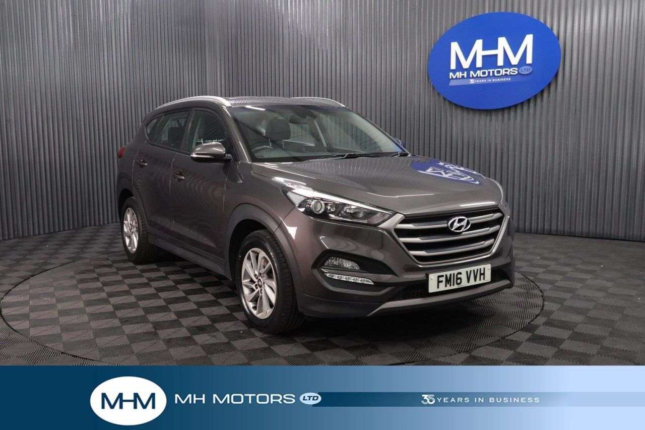 A 2016 HYUNDAI TUCSON 2.0 CRDi SE Nav SUV 5dr Diesel Auto 4WD Euro 6 (136 ps) LONG MOT / REVERSIN A 2016 HYUNDAI TUCSON 2.0 CRDi SE Nav SUV 5dr Diesel Auto 4WD Euro 6 (136 ps) LONG MOT / REVERSIN
