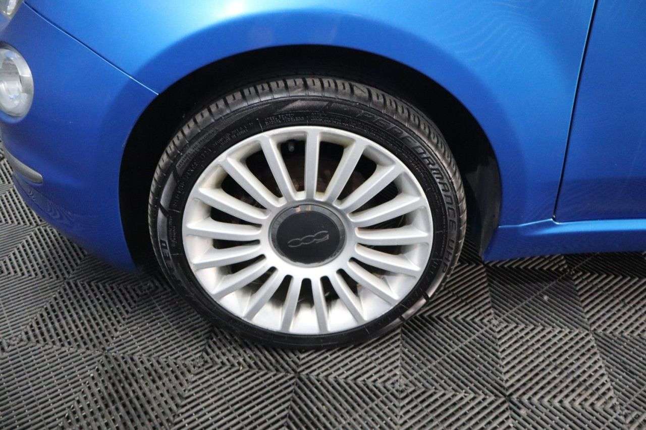 2018 FIAT 500 2018 FIAT 500