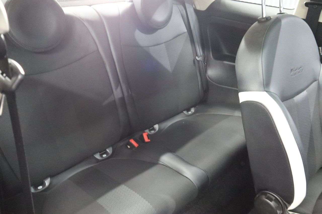 2018 FIAT 500 2018 FIAT 500