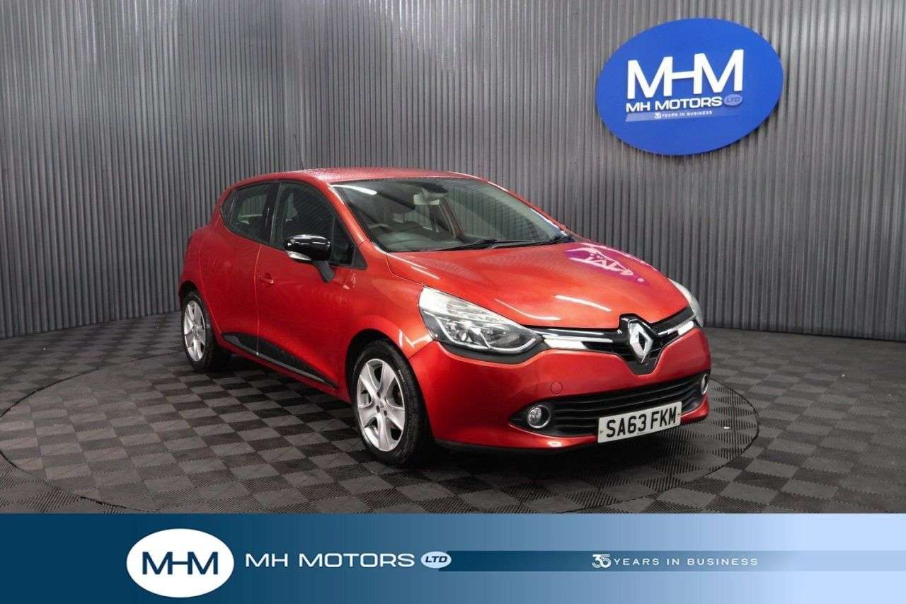 A 2013 RENAULT CLIO DYNAMIQUE MEDIANAV ENERGY DCI S/S A 2013 RENAULT CLIO DYNAMIQUE MEDIANAV ENERGY DCI S/S
