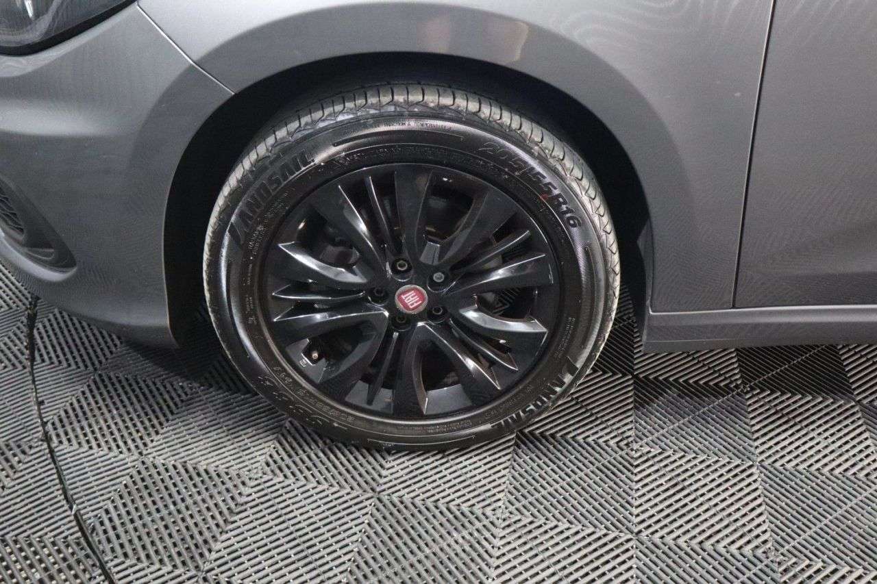 2020 FIAT TIPO 2020 FIAT TIPO