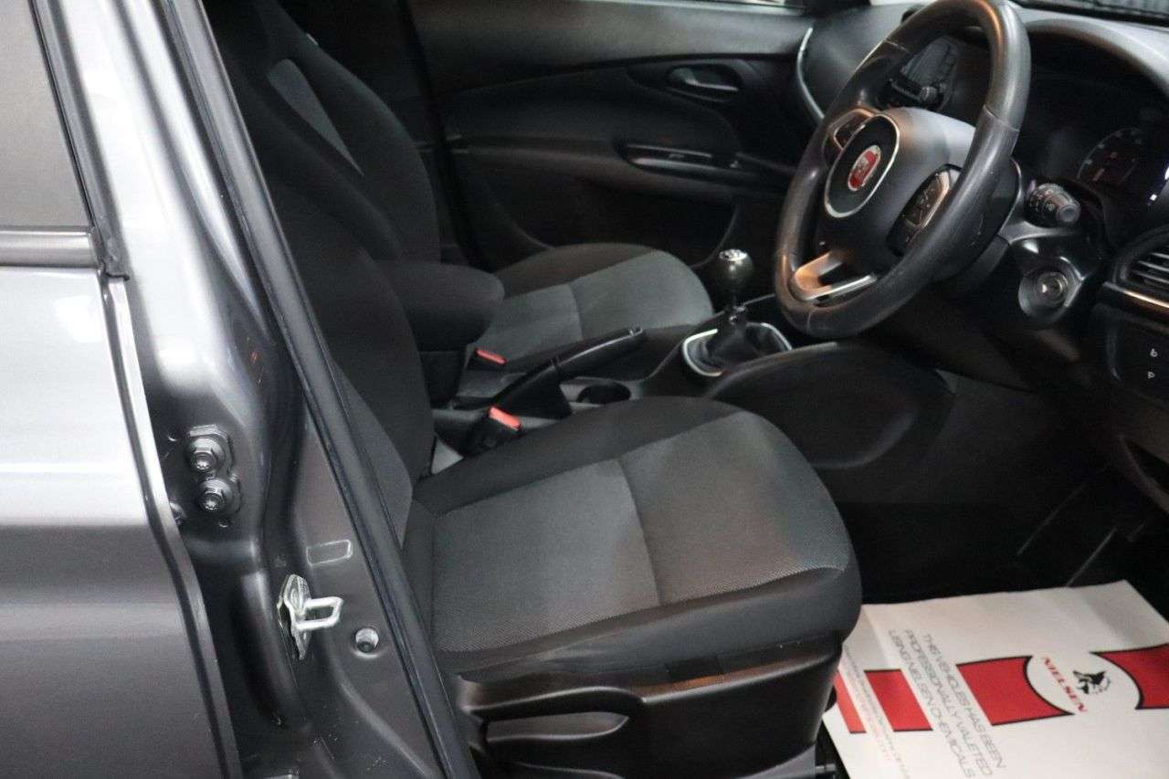 2020 FIAT TIPO 2020 FIAT TIPO