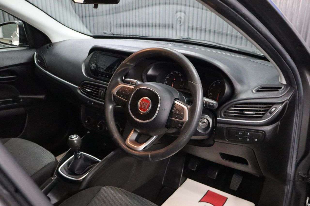 2020 FIAT TIPO 2020 FIAT TIPO