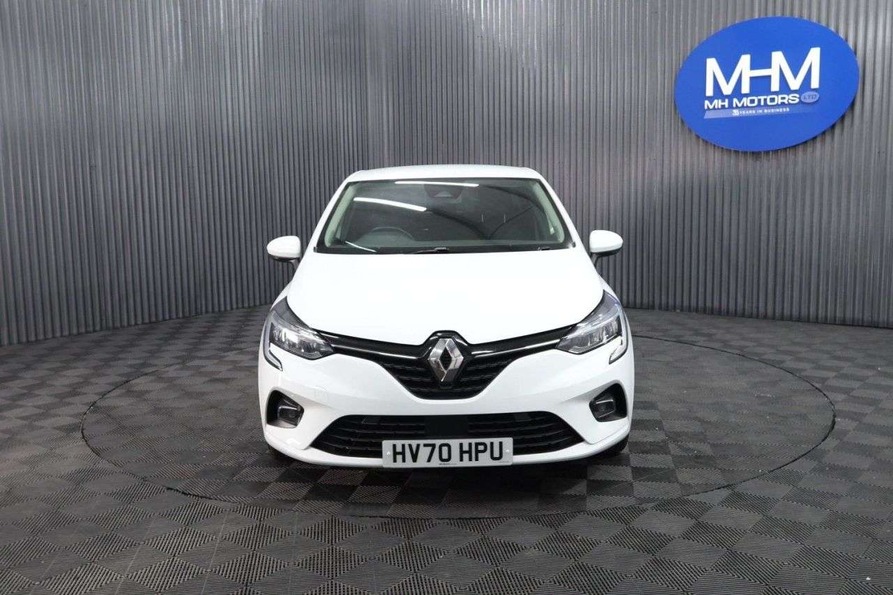 A 2020 RENAULT CLIO 1.5 Blue dCi Iconic Hatchback 5dr Diesel Manual Euro 6 (s/s) (85 ps) LOW IN A 2020 RENAULT CLIO 1.5 Blue dCi Iconic Hatchback 5dr Diesel Manual Euro 6 (s/s) (85 ps) LOW IN