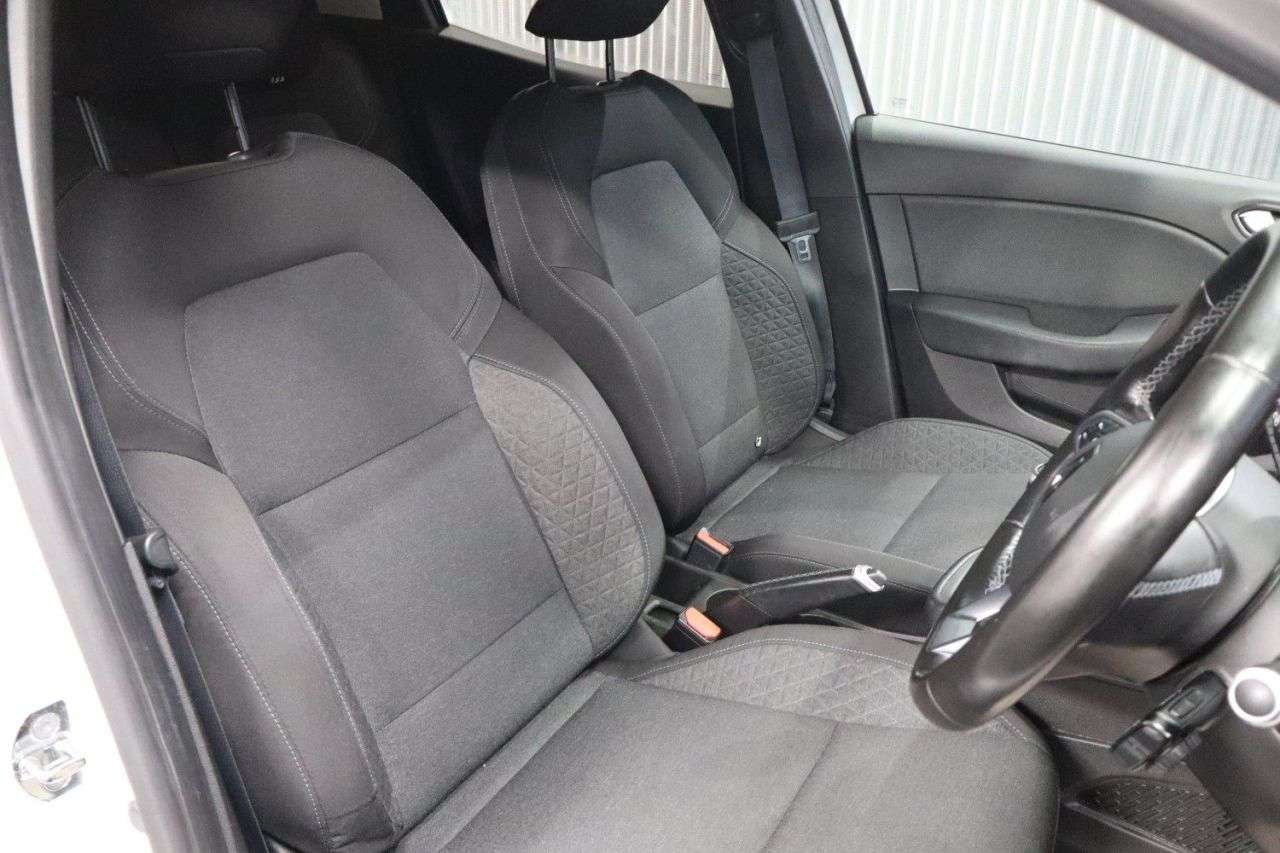 2020 RENAULT CLIO 2020 RENAULT CLIO