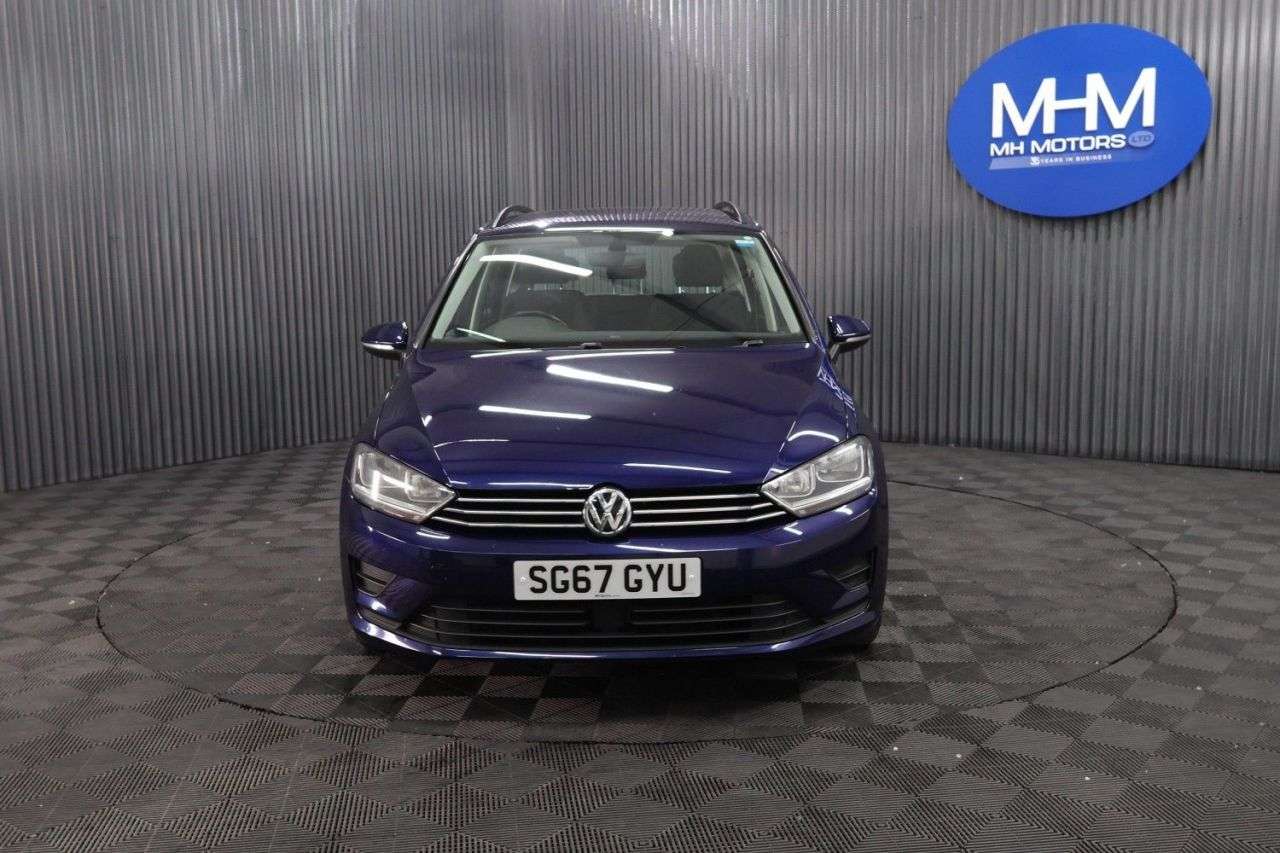 A 2017 VOLKSWAGEN GOLF SV 1.6 TDI SE MPV 5dr Diesel Manual Euro 6 (s/s) (115 ps) LONG MOT / LOW INSUR A 2017 VOLKSWAGEN GOLF SV 1.6 TDI SE MPV 5dr Diesel Manual Euro 6 (s/s) (115 ps) LONG MOT / LOW INSUR