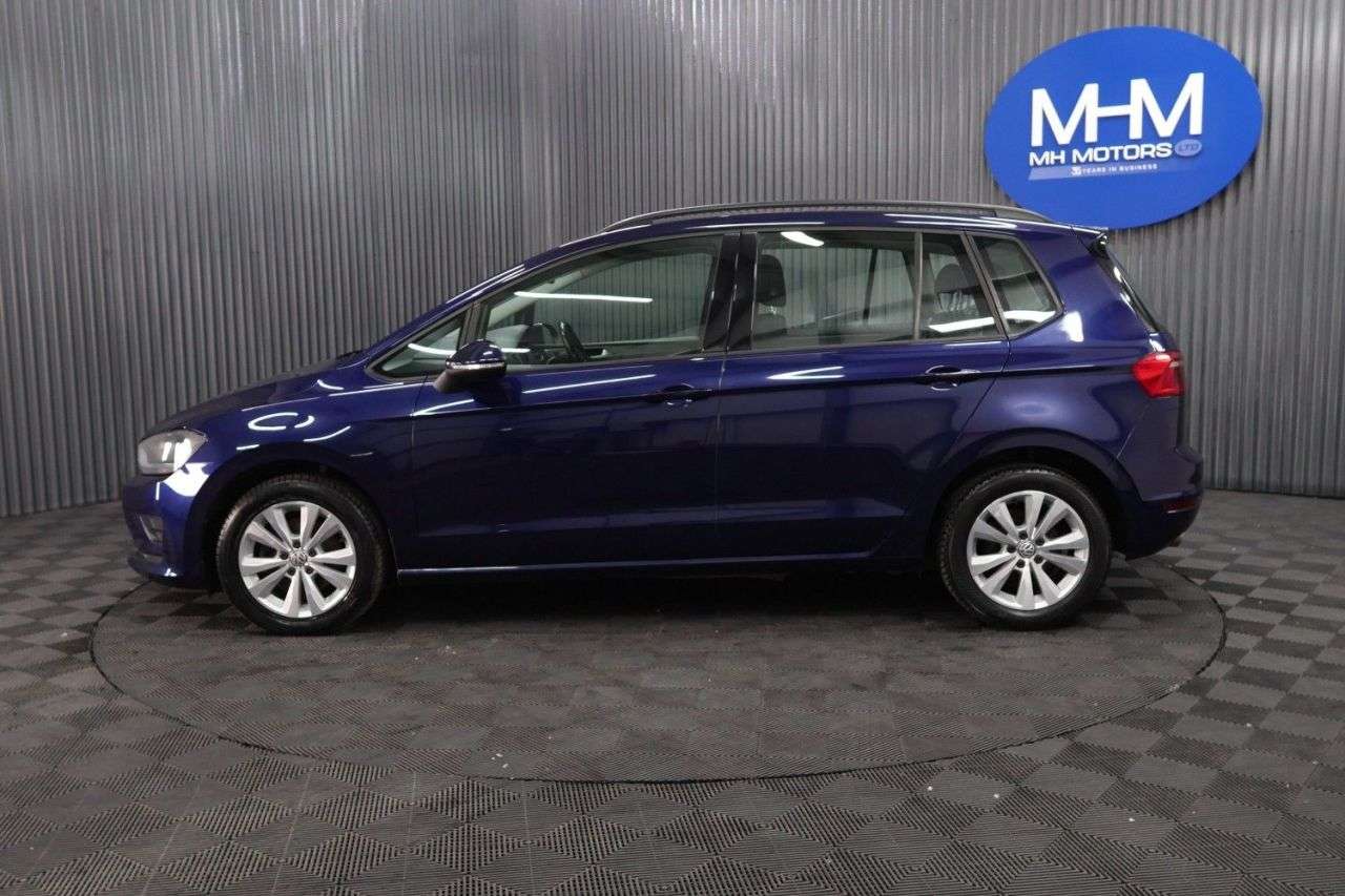 2017 VOLKSWAGEN GOLF SV 2017 VOLKSWAGEN GOLF SV