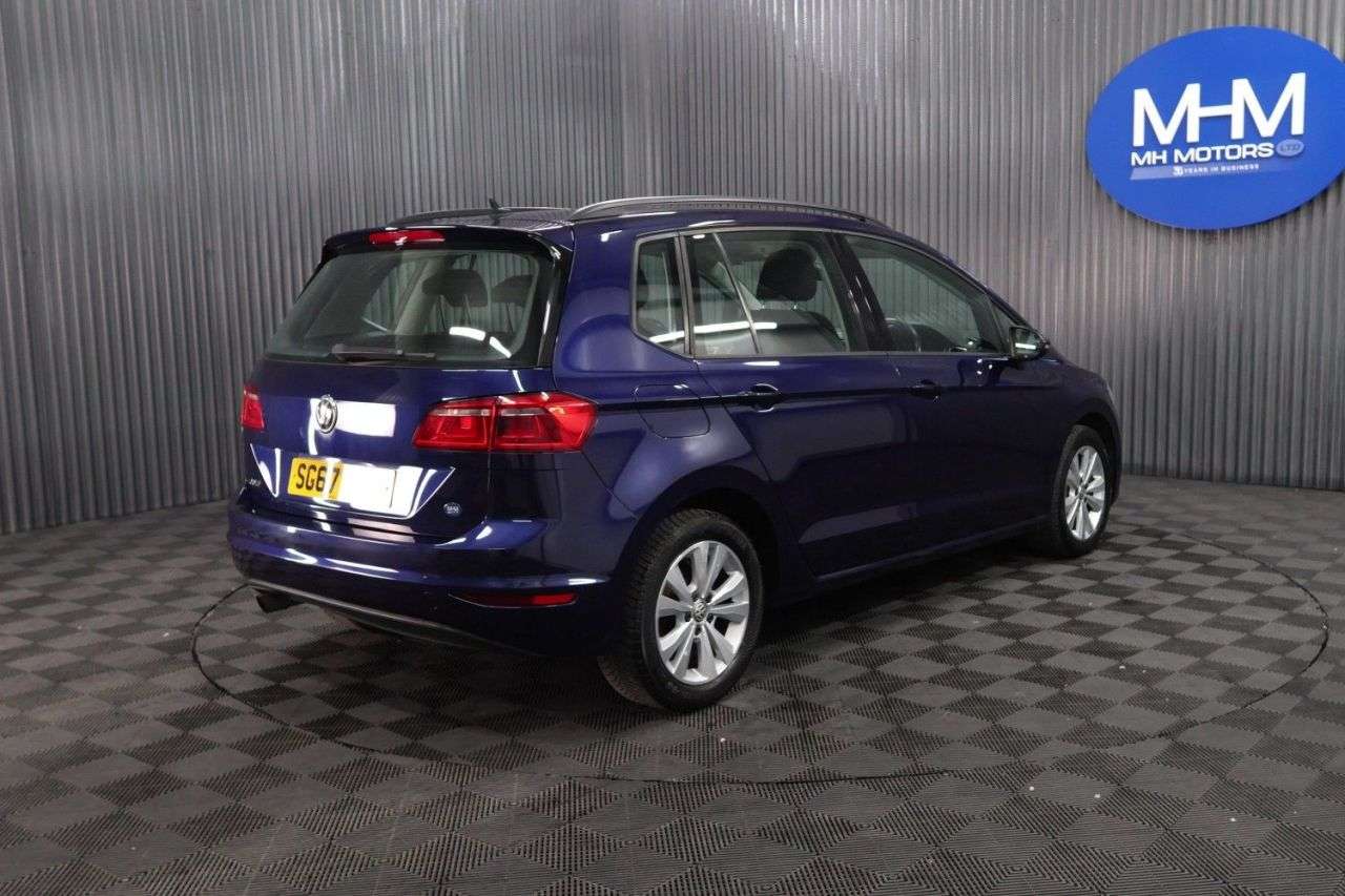 2017 VOLKSWAGEN GOLF SV 2017 VOLKSWAGEN GOLF SV
