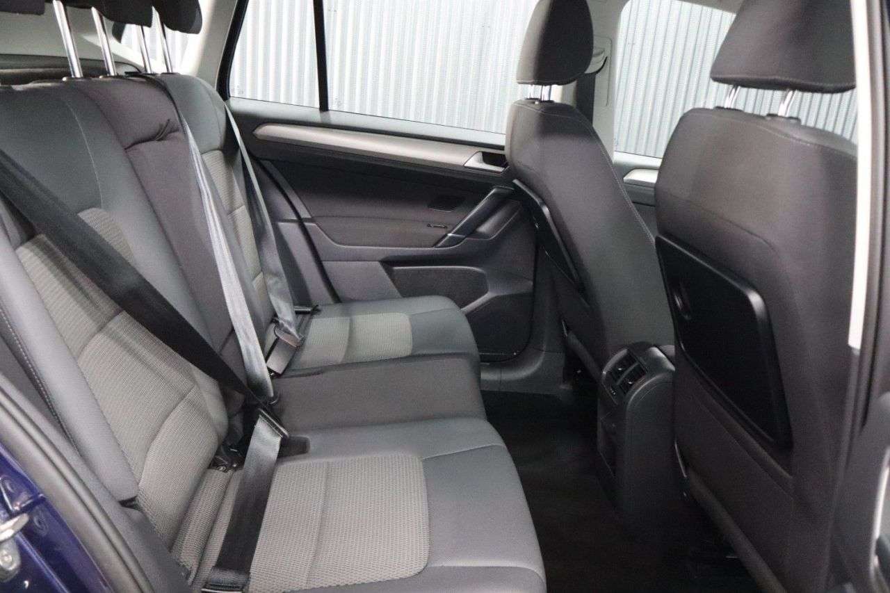 2017 VOLKSWAGEN GOLF SV 2017 VOLKSWAGEN GOLF SV