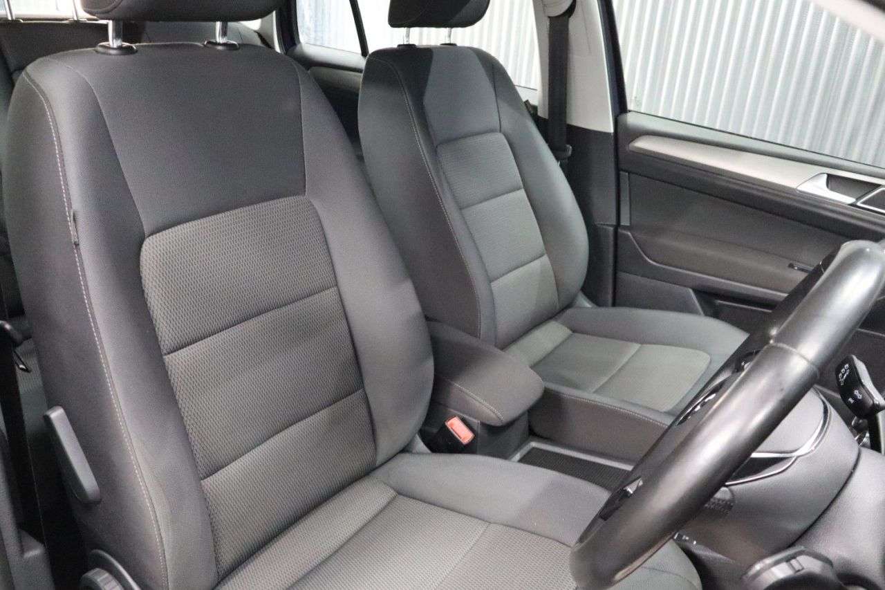 2017 VOLKSWAGEN GOLF SV 2017 VOLKSWAGEN GOLF SV