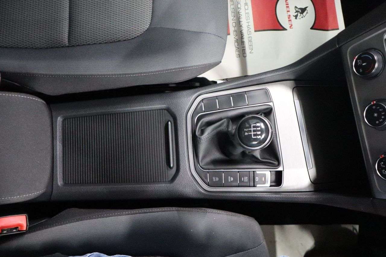 2017 VOLKSWAGEN GOLF SV 2017 VOLKSWAGEN GOLF SV