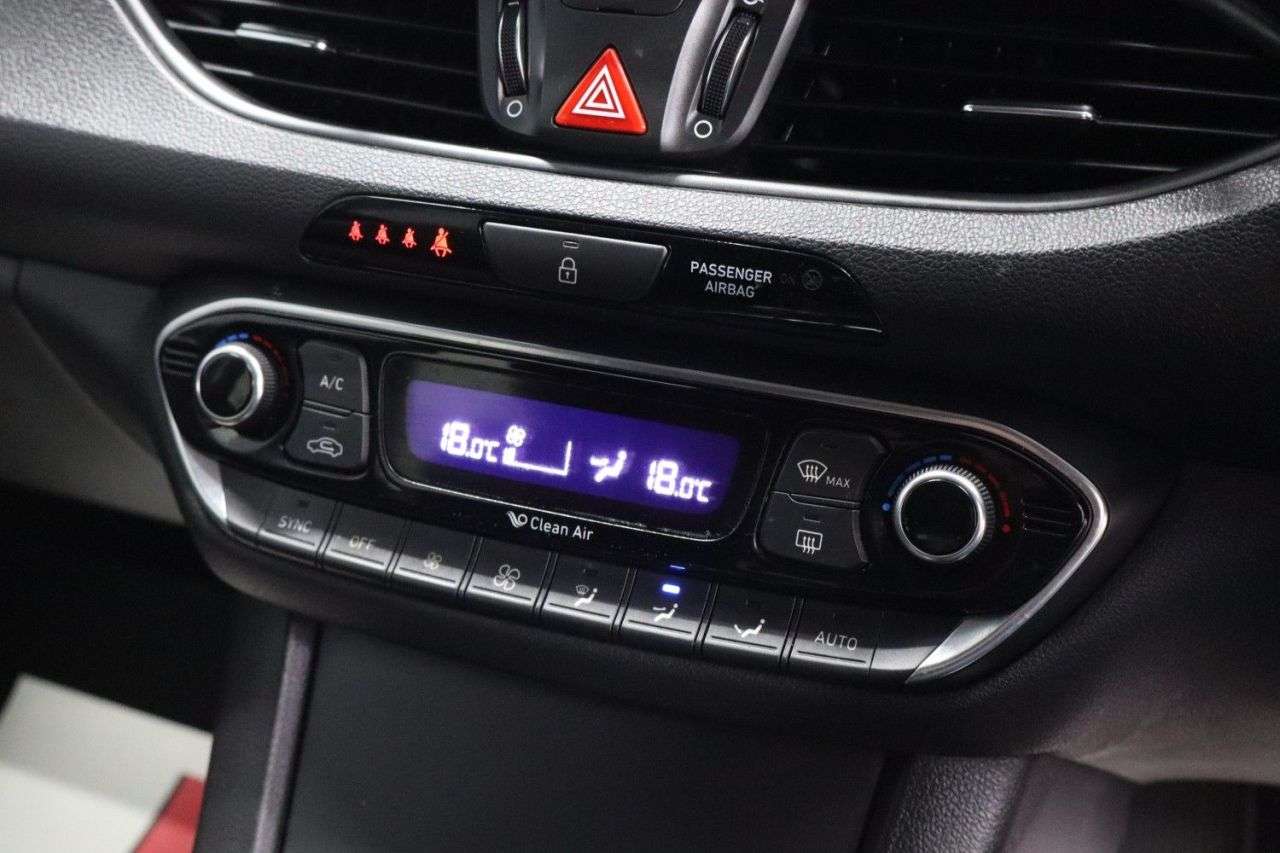 2018 HYUNDAI I30 2018 HYUNDAI I30