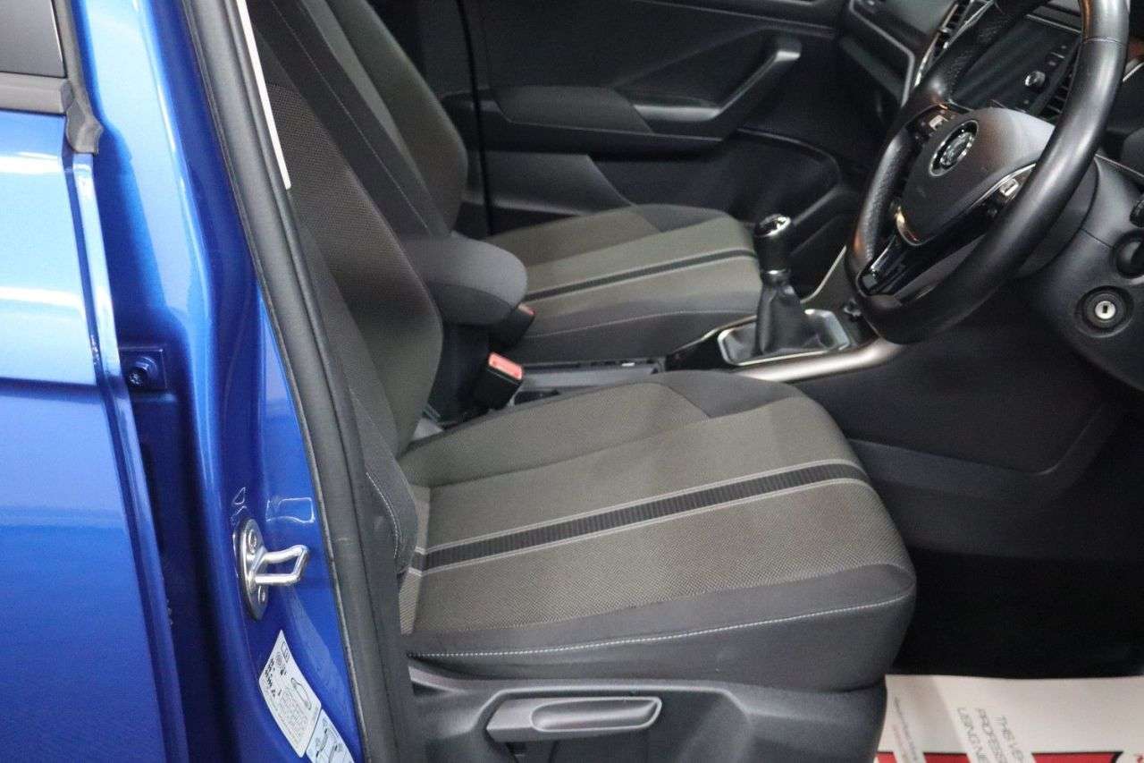 2018 VOLKSWAGEN T-ROC 2018 VOLKSWAGEN T-ROC