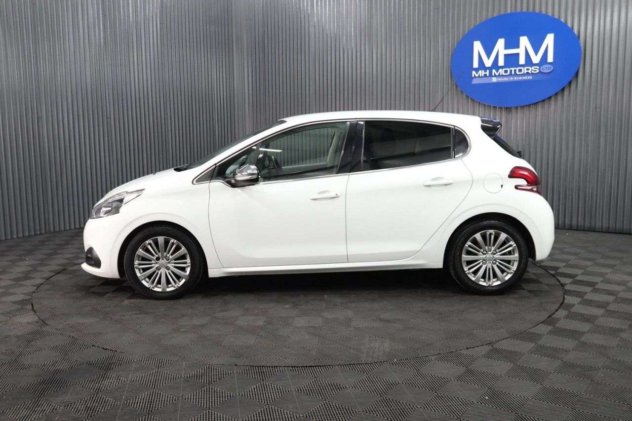 2018 PEUGEOT 208 2018 PEUGEOT 208