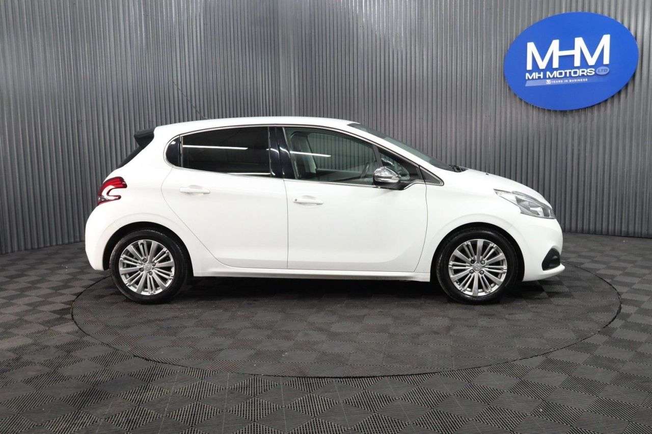2018 PEUGEOT 208 2018 PEUGEOT 208