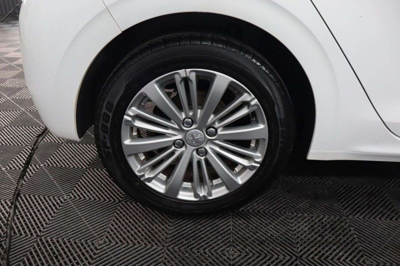 2018 PEUGEOT 208 2018 PEUGEOT 208