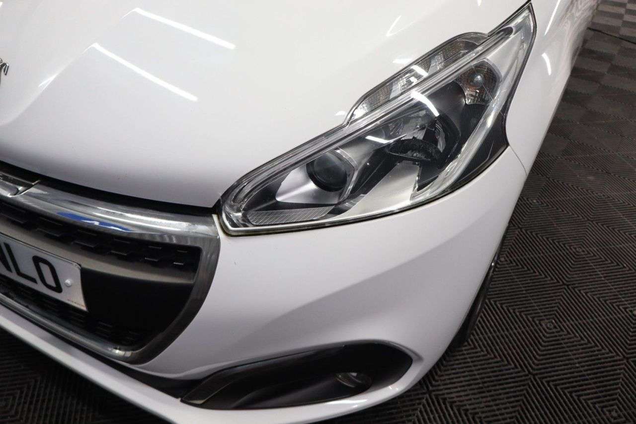 2018 PEUGEOT 208 2018 PEUGEOT 208