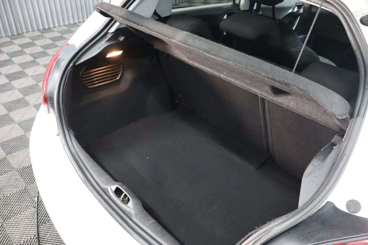 2018 PEUGEOT 208 2018 PEUGEOT 208