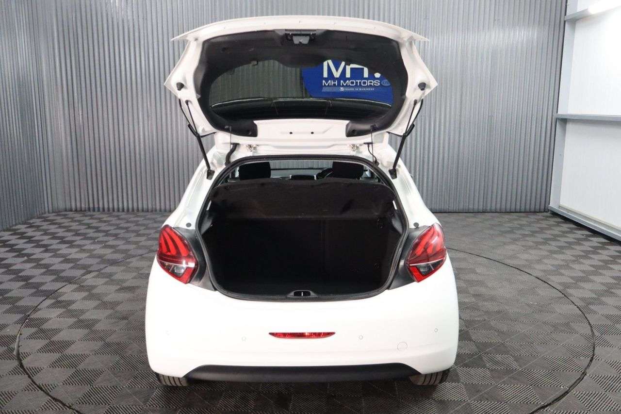 2018 PEUGEOT 208 2018 PEUGEOT 208