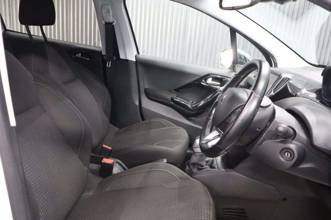 2018 PEUGEOT 208 2018 PEUGEOT 208