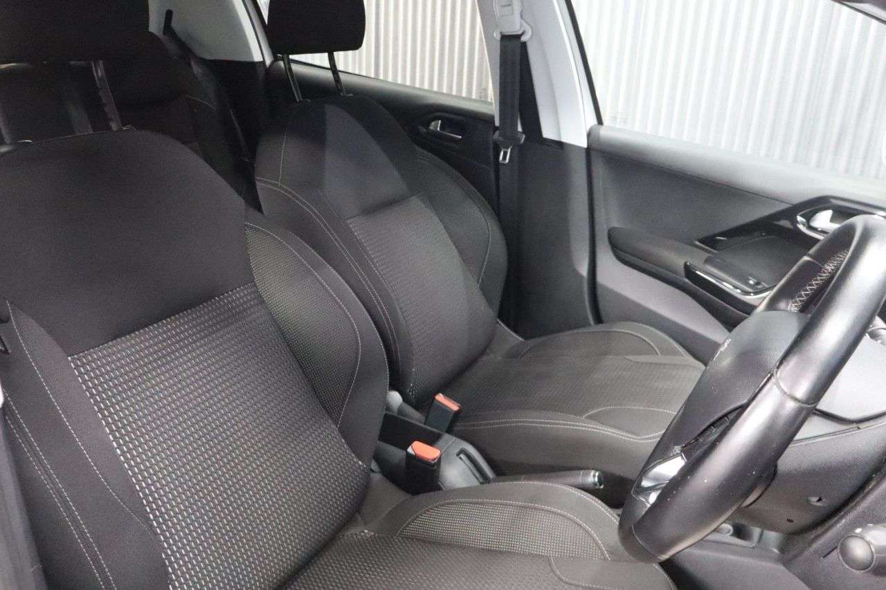 2018 PEUGEOT 208 2018 PEUGEOT 208