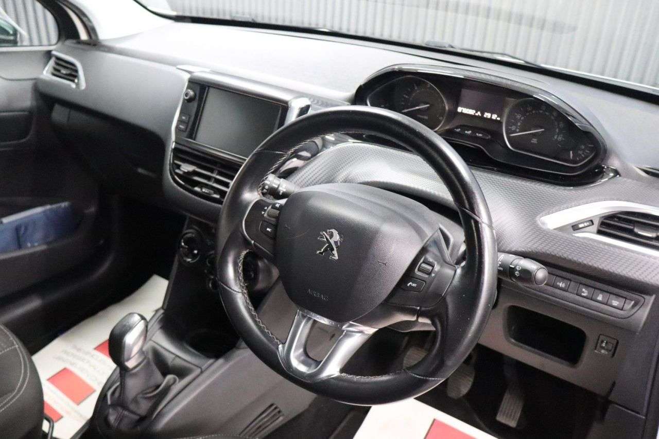 2018 PEUGEOT 208 2018 PEUGEOT 208