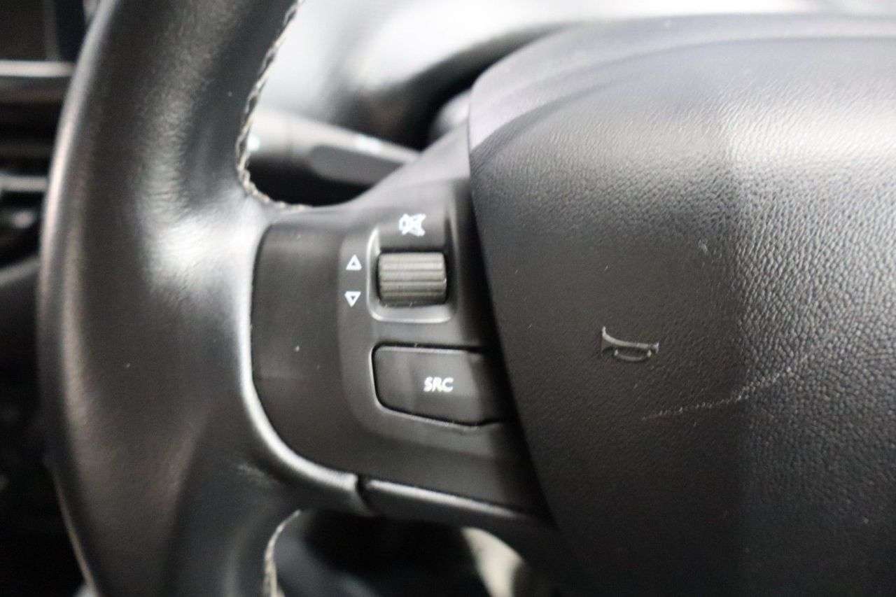 2018 PEUGEOT 208 2018 PEUGEOT 208