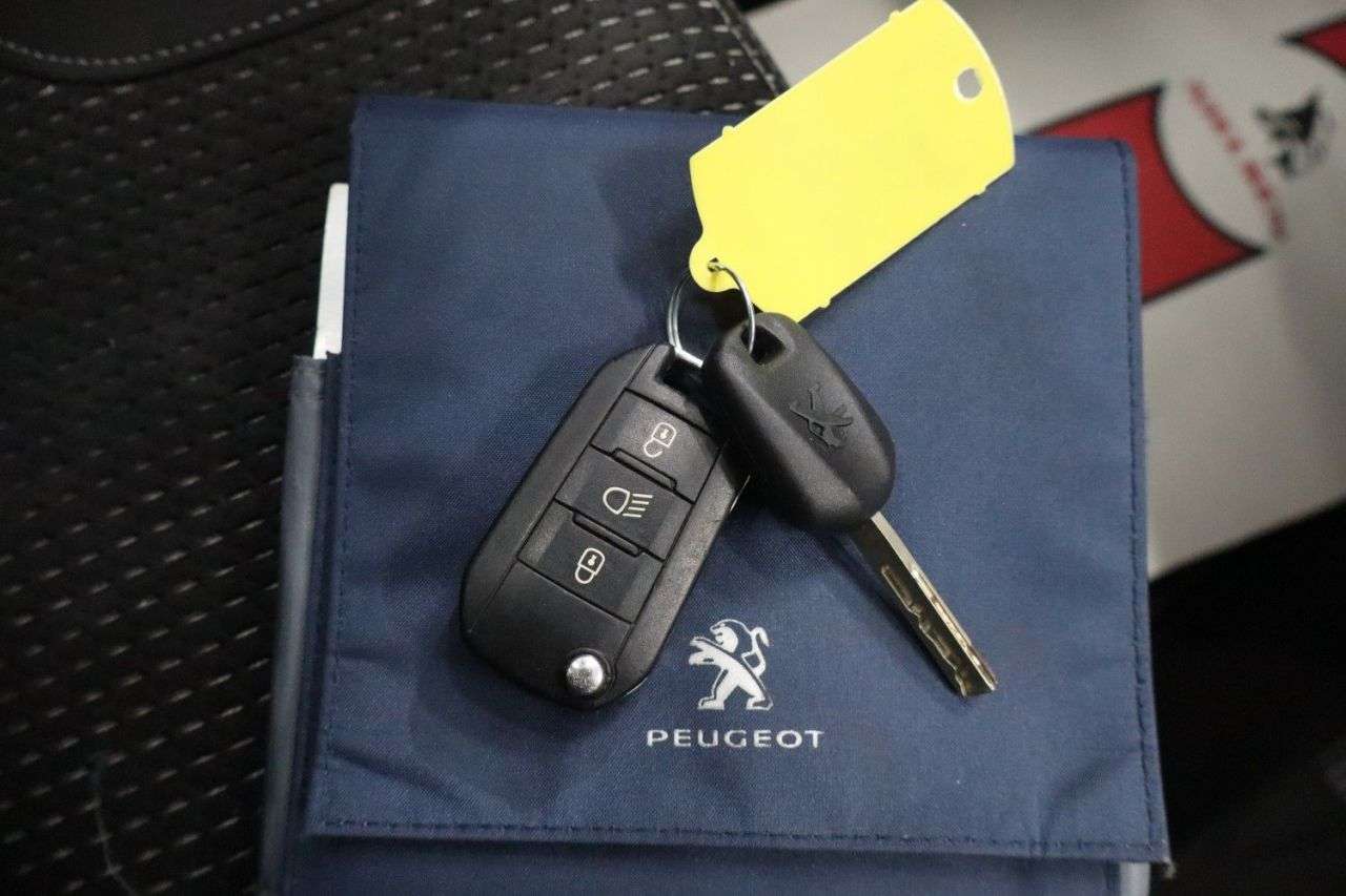 2018 PEUGEOT 208 2018 PEUGEOT 208